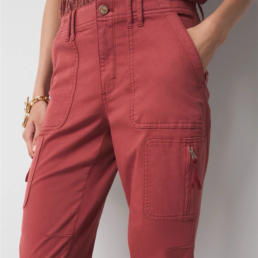 WHBM $89 Mid-Rise Pret-A-Pedi Straight Cropped Pants